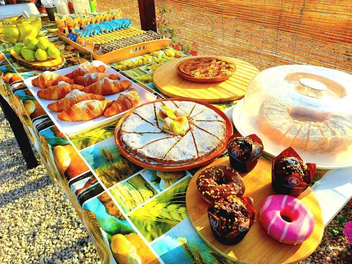 מרינה די קמרוטה Parco Esmeralda - Family Residence E Breakfast מראה חיצוני תמונה